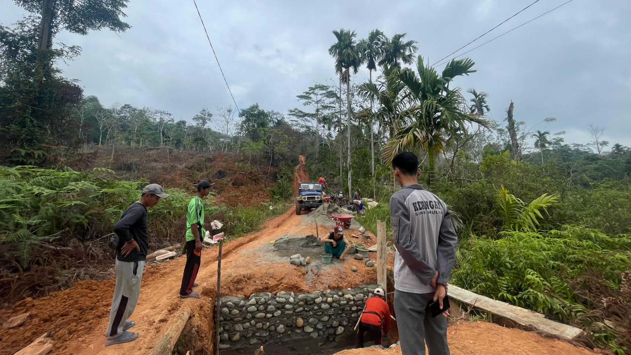 Monitoring Pembangunan Desa Sinar Mulya