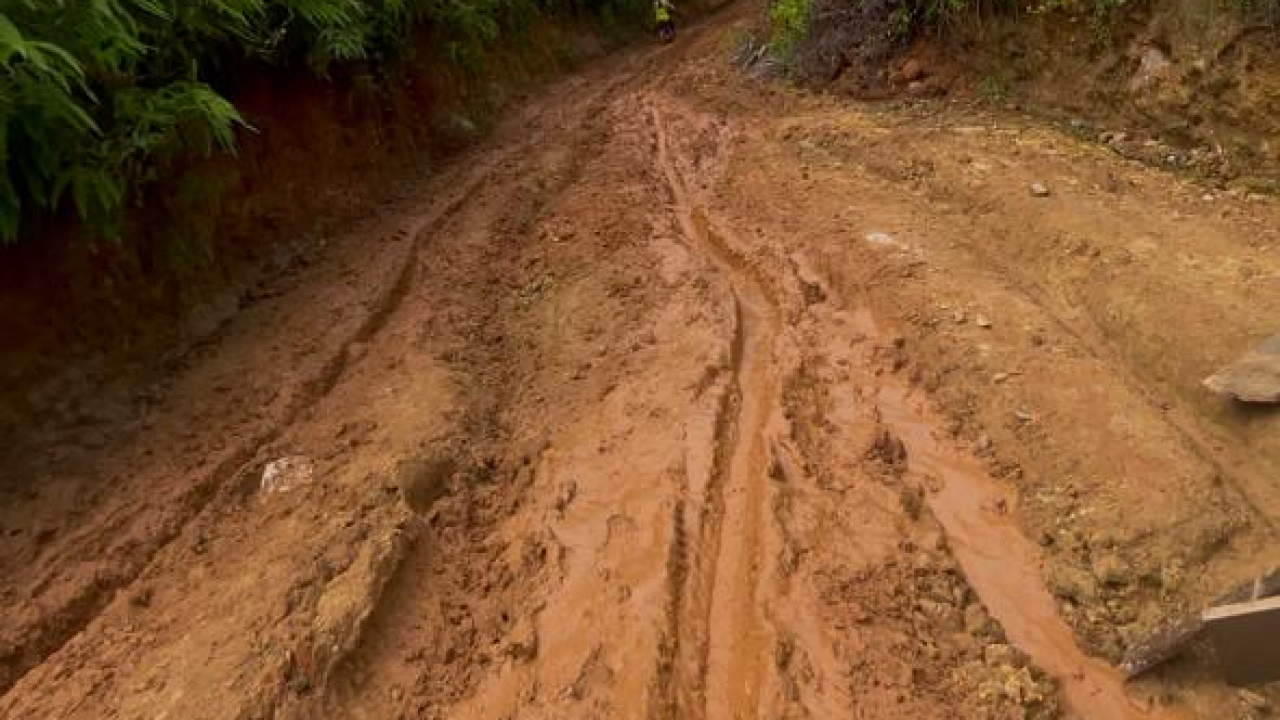Jalan Layak untuk Desa Sinar Mulya: Sebuah Kebutuhan Mendesak