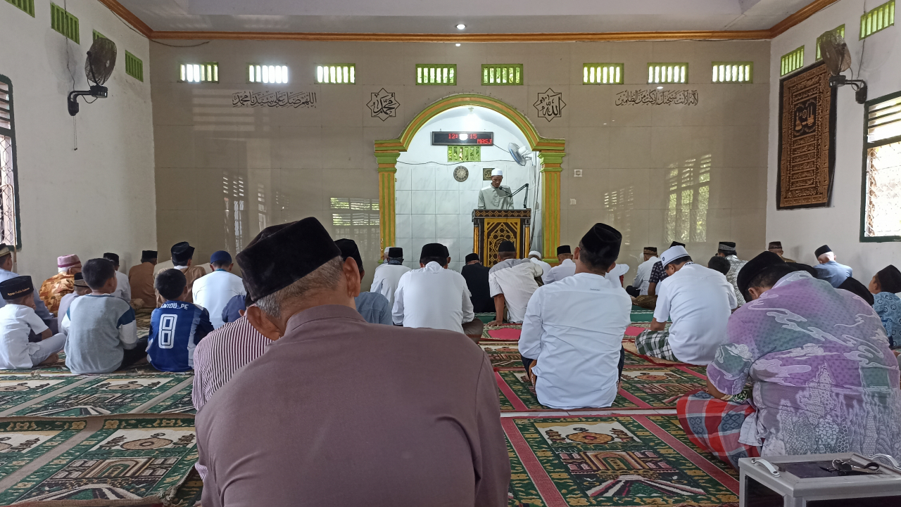 Semangat Jumat Berkah di Desa Tanjung Ganti I: Khidmatnya Ibadah dan Ukhuwah Islamiyah