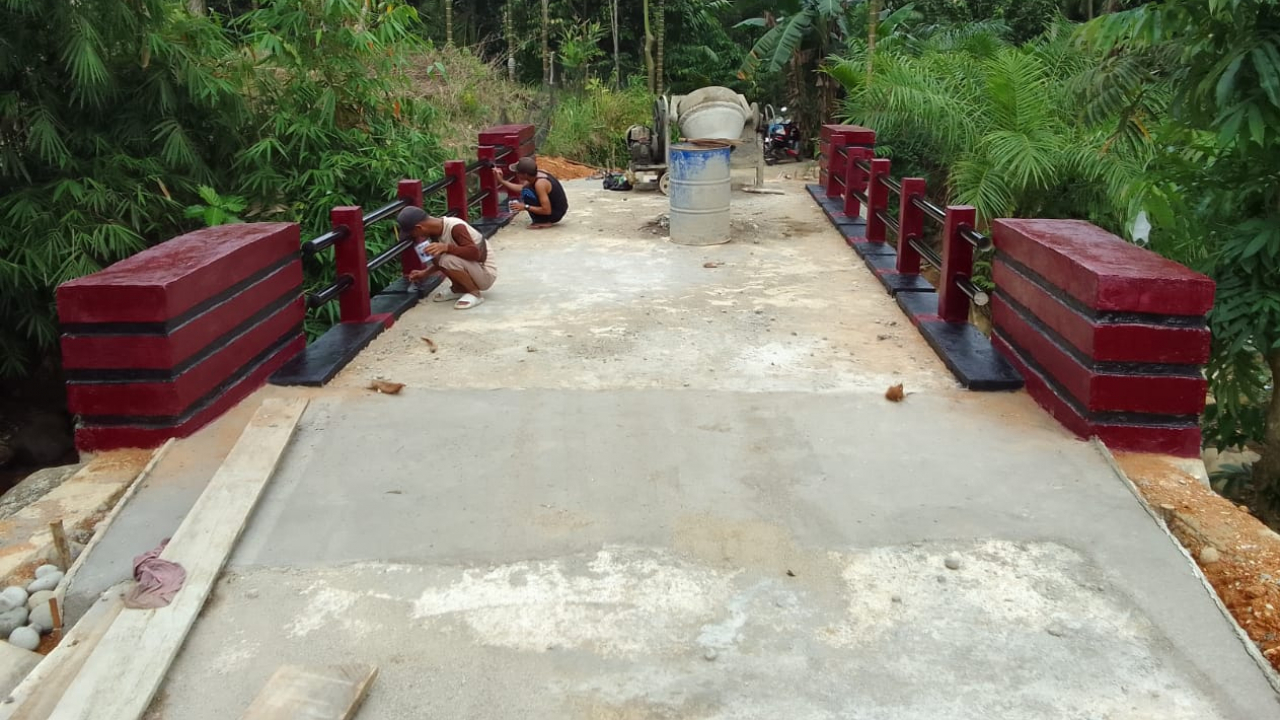 Peningkatan Infrastruktur Desa Ulak Lebar melalui Pembangunan Jembatan Beton