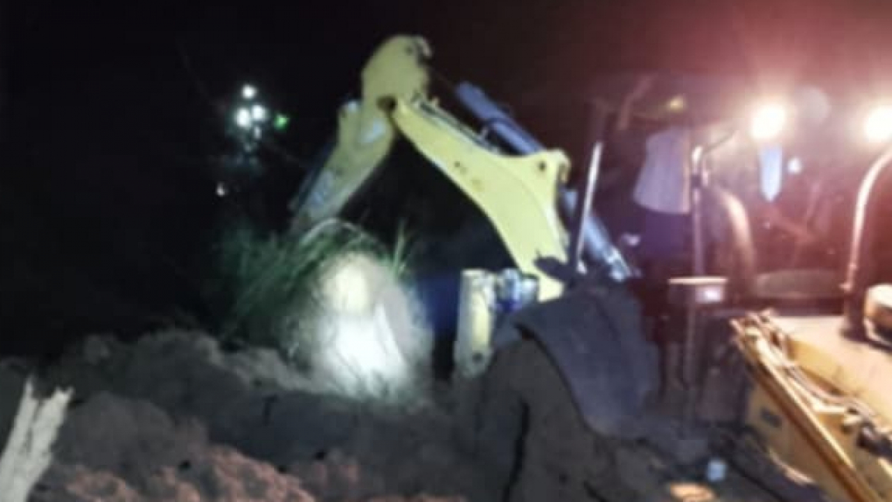 Ulu Talo Terisolir Akibat Longsor, PT. MPA Turunkan Alat Berat