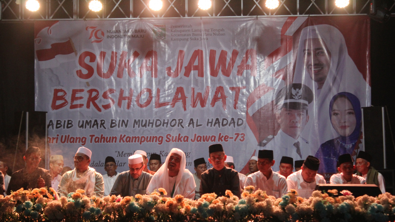 RIBUAN WARGA HADIRI SUKA JAWA BERSHOLAWAT