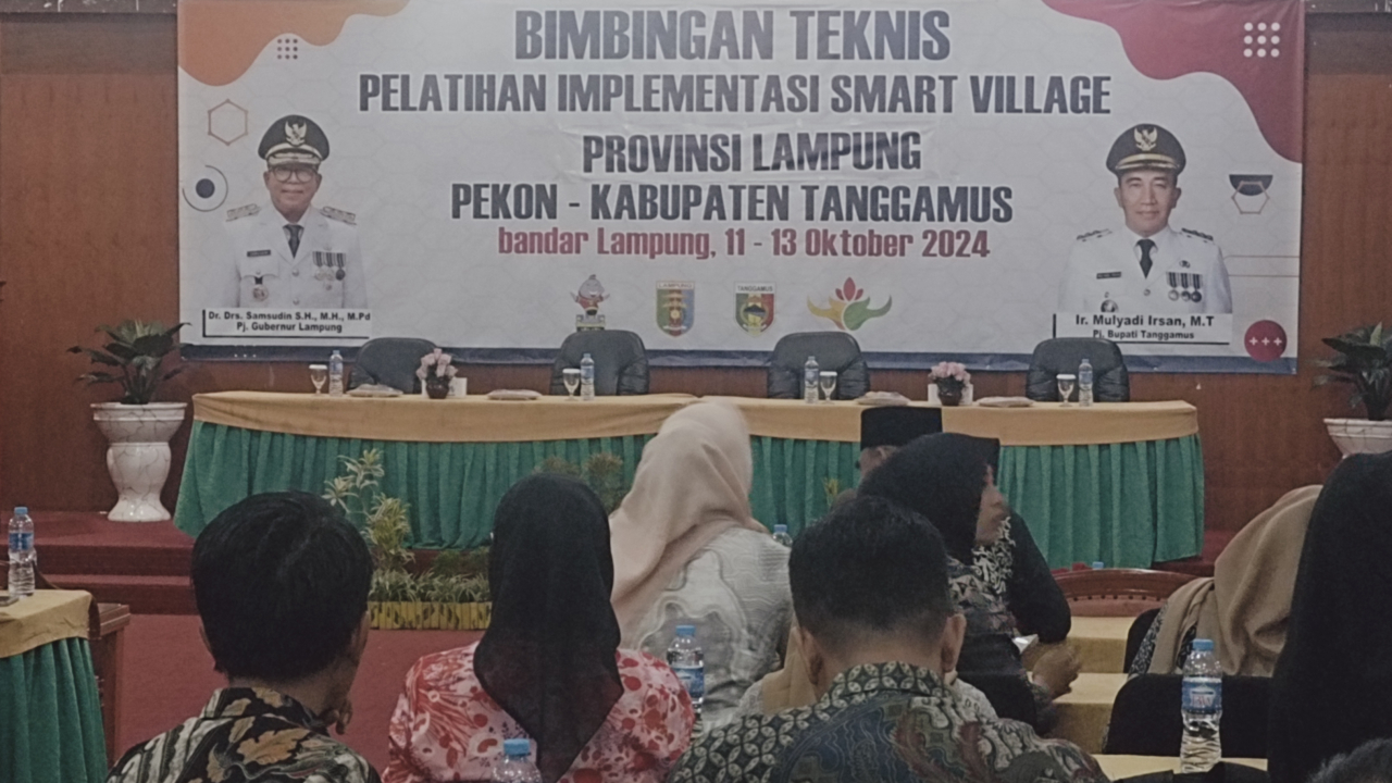 **Peningkatan Kapasitas Aparatur Pekon Menuju Smart Village di Kabupaten Tanggamus**