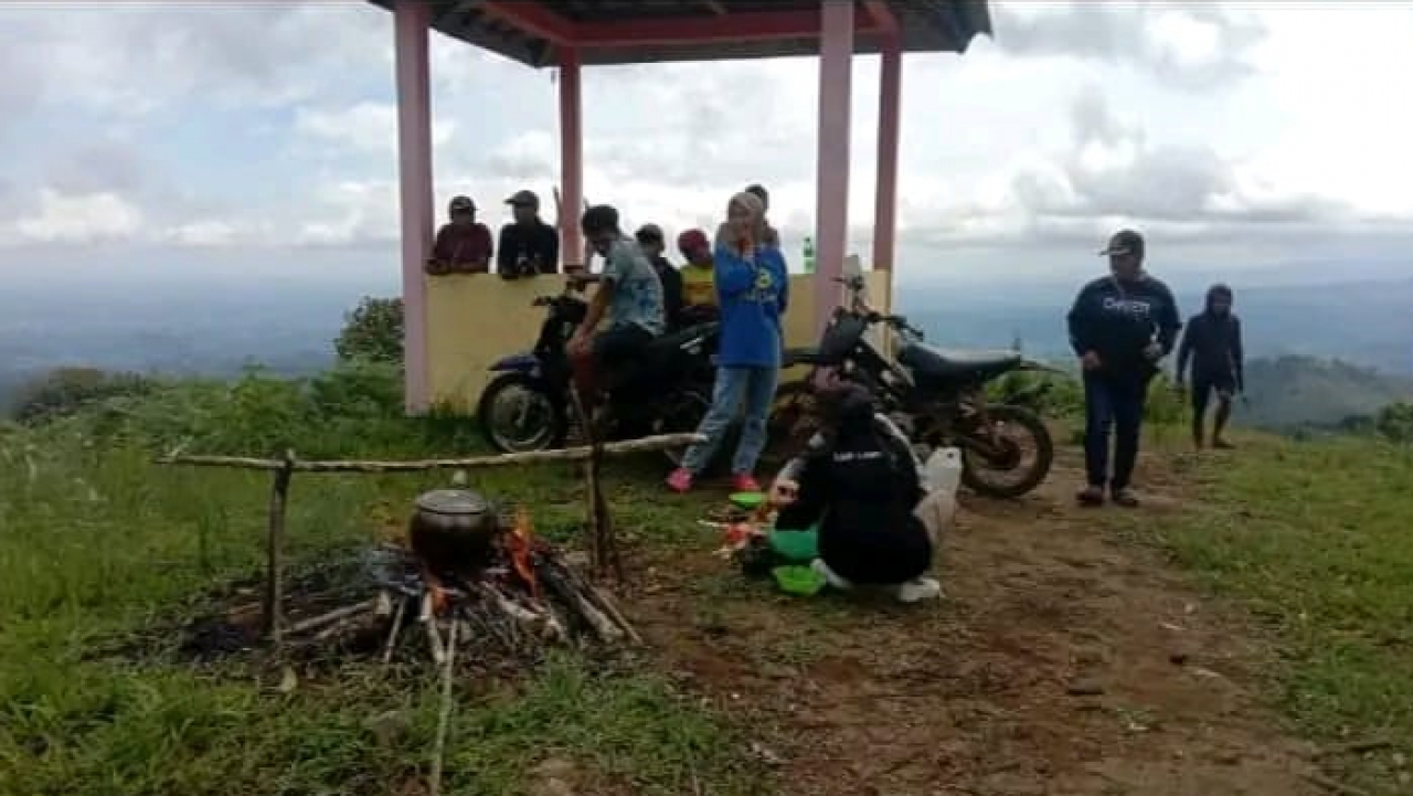 wisata Pegunungan Puncak Sari Wagi