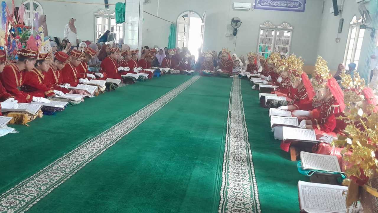 Khataman Al Qur'an di Desa Jeriji:  Membina Generasi Qur'ani