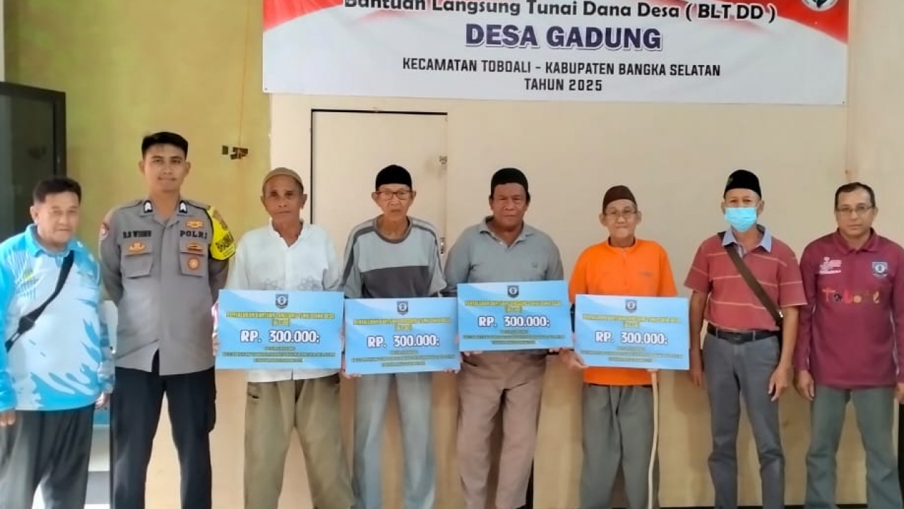 Penyaluran BLT-DD Triwulan I Tahun 2025 di Desa Gadung
