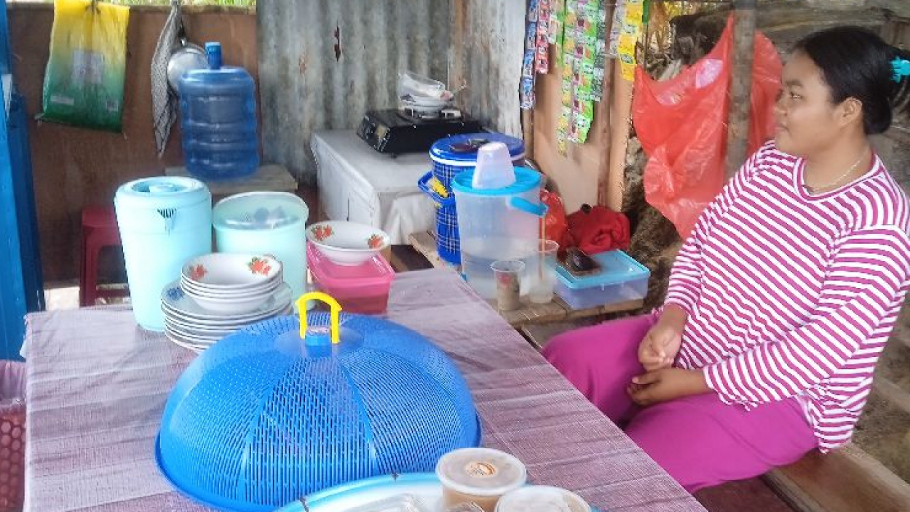 Pembuatan dan Penjualan Kue Basah Nuryati