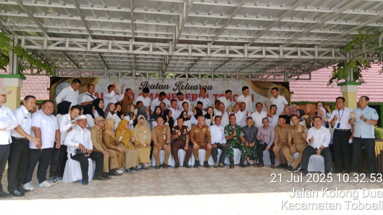 Pengukuhan IKA Smansatob Periode 2024-2027: Mengingat Masa Lalu, Mengukir Masa Depan