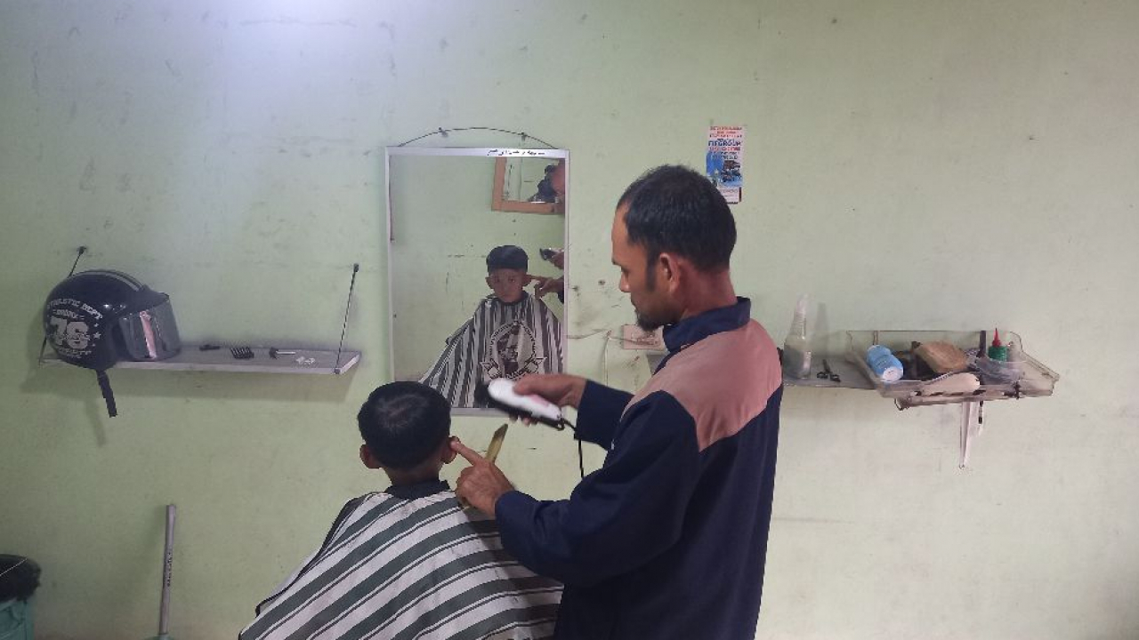 Pangkas Rambut Handri