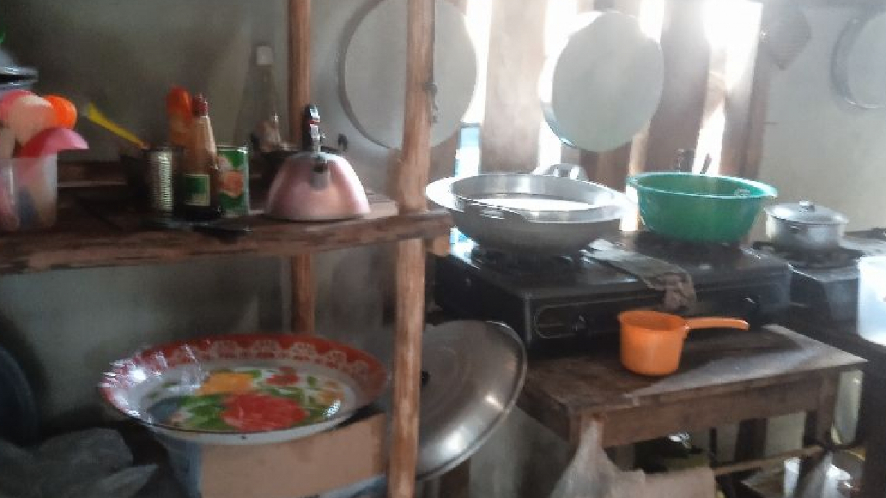 Pembuatan dan Penjualan Aneka Kue Basah Rostika
