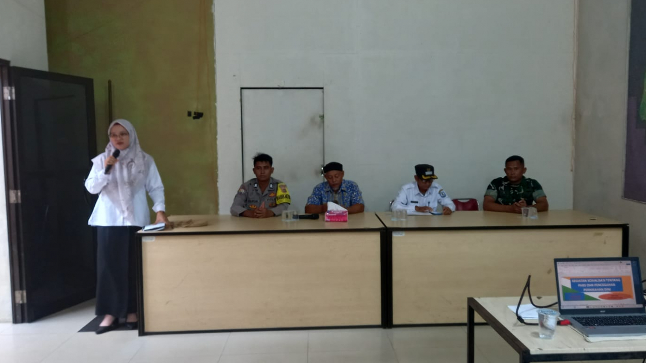 Sosialisasi Pencegahan Perkawinan Dini di Desa Gadung