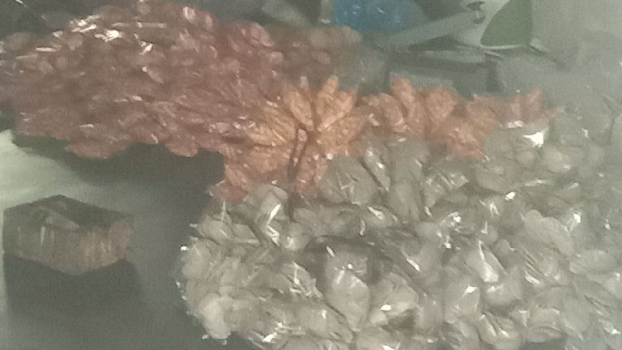 Jual kerupuk Yaya Taryana