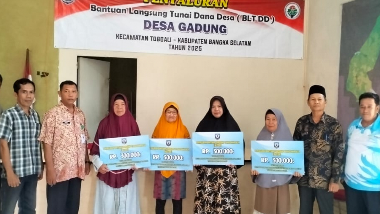 Penyaluran BLT Dana Desa Bulan Mei di Desa Gadung