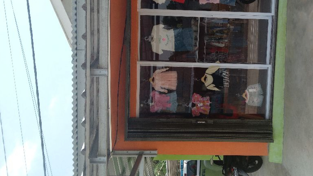 Toko baju Nopi yana