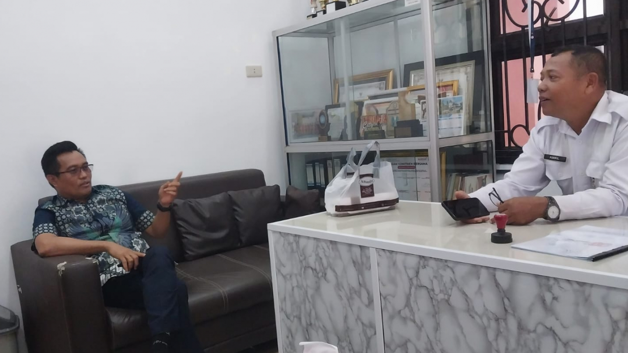 Studi Komparasi Peran Aktif Masyarakat dalam Menjaga Ketentraman Desa: Kunjungan Kerja Wakil DPRD Kota Pangkal Pinang ke Desa Gadung