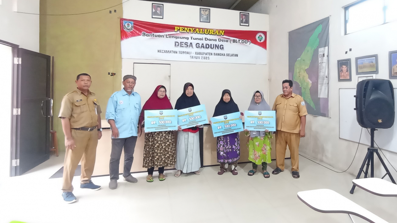 BLT DD Desa Gadung Desember Sasar 49 Keluarga Penerima Manfaat