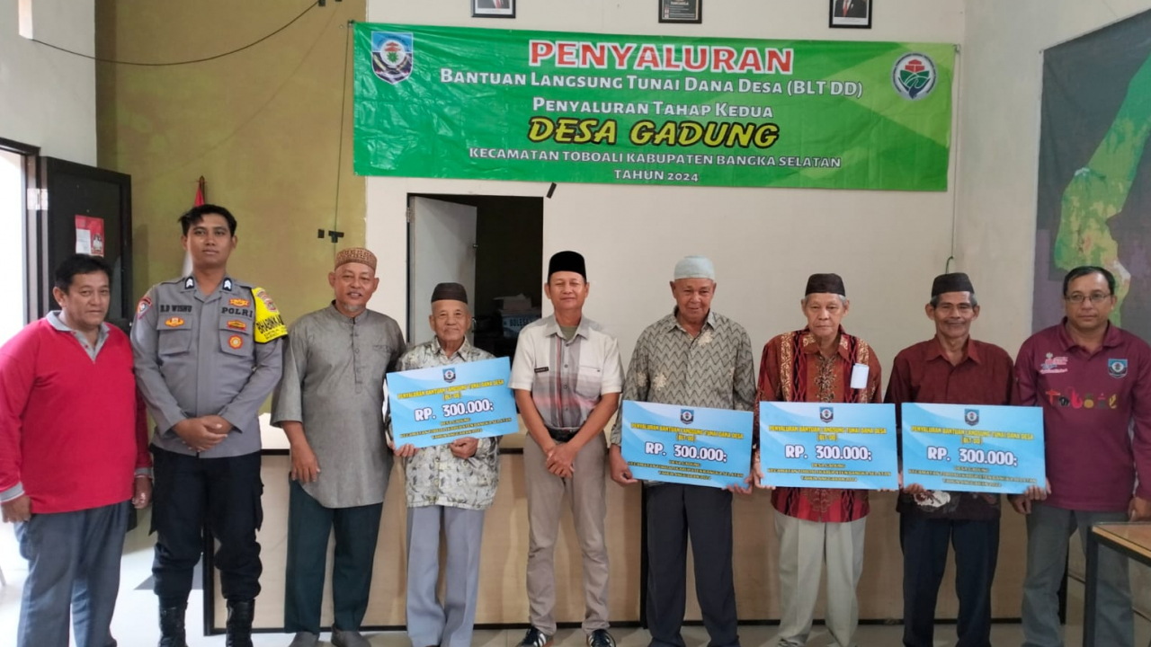 **Penyaluran Bantuan Langsung Tunai Dana Desa Tahap II September di Desa Gadung**