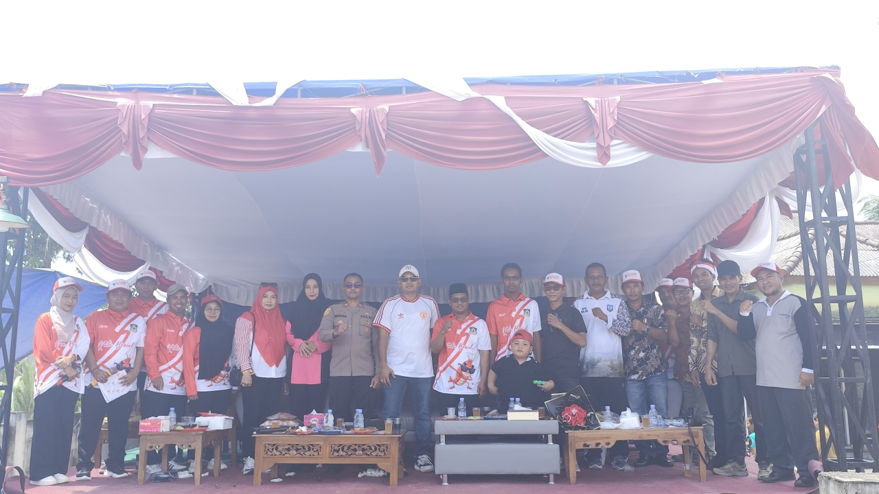 PAWAI BARIS BERBARIS DAN KARNAVAL HUT KEMERDEKAAN REPUBLIK INDONESIA KE 80 DESA BANGKA KOTA