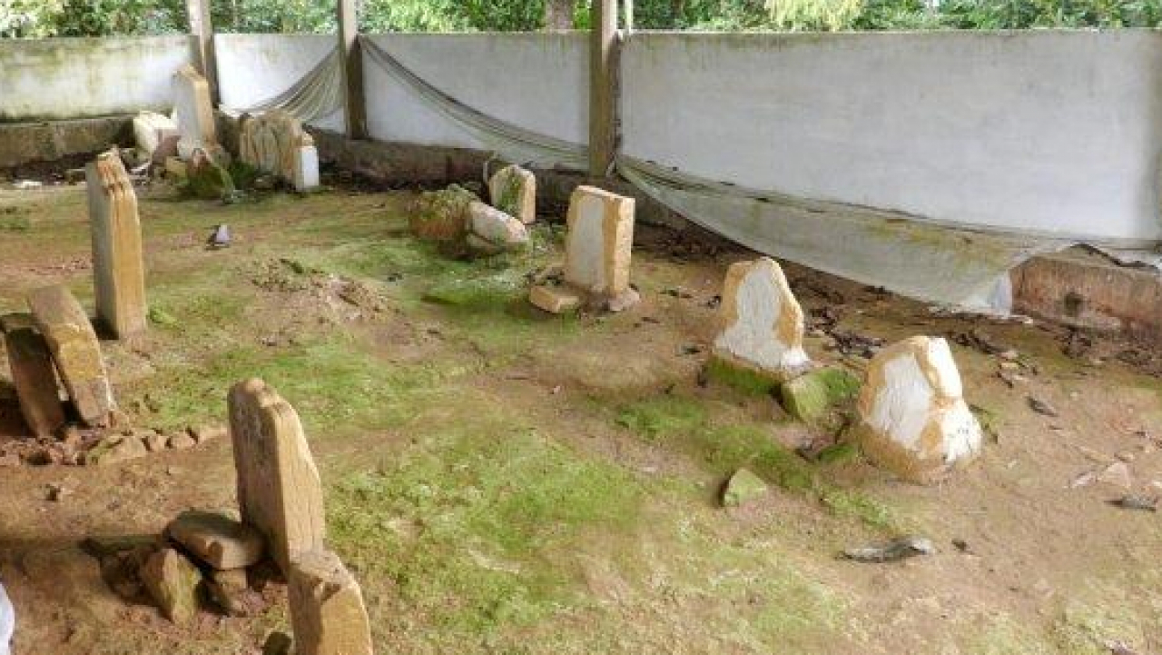 WISATA RELIGI MAKAM PENYEBAR AGAMA ISLAM DI PULAU BANGKA ABAD KE 16 ''SYEIKH JATI SARI ''