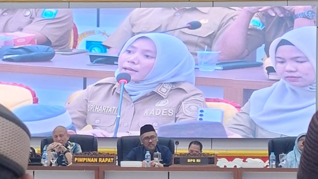 KEPALA DESA DAN KASI KESRA DESA BANGKA KOTA HADIR DI GEDUNG DPRD PROVINSI KEP.BANGKA BELITUNG DAN PEMUTAKHIRAN DTSEN