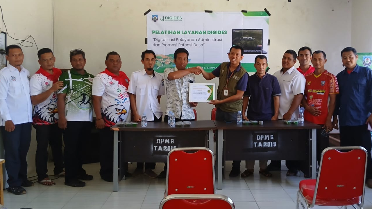 Peningkatan Kapasitas Aparatur Desa Permis melalui Pelatihan Layanan Digides