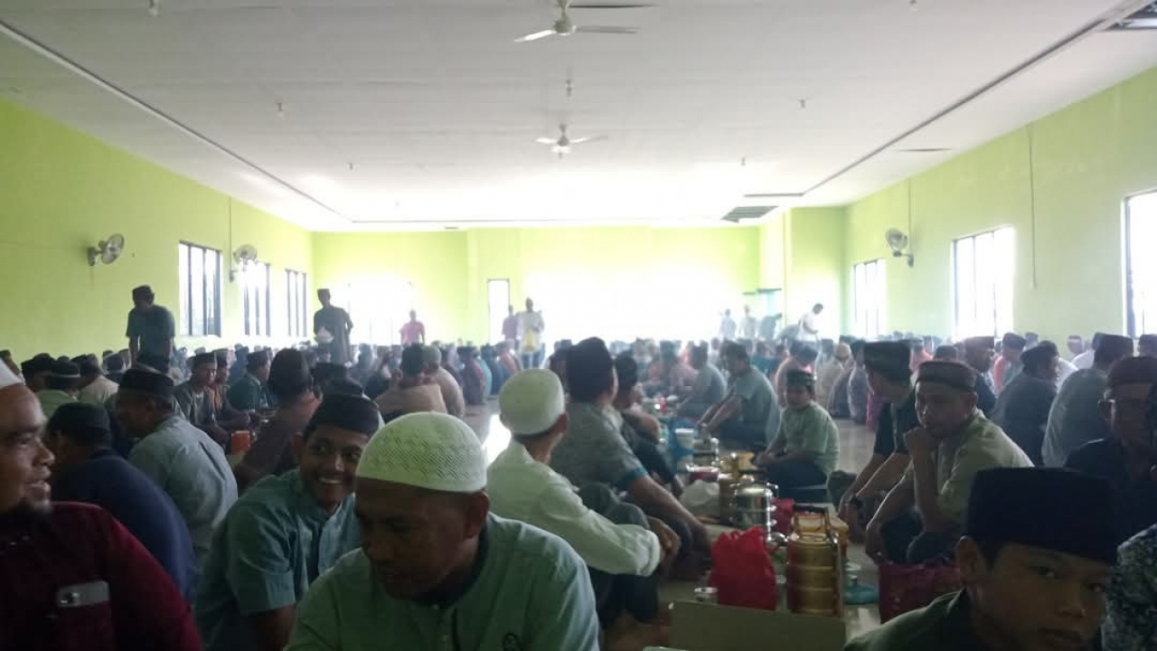 Melestarikan Tradisi Ruah Kubur di Desa Ranggung