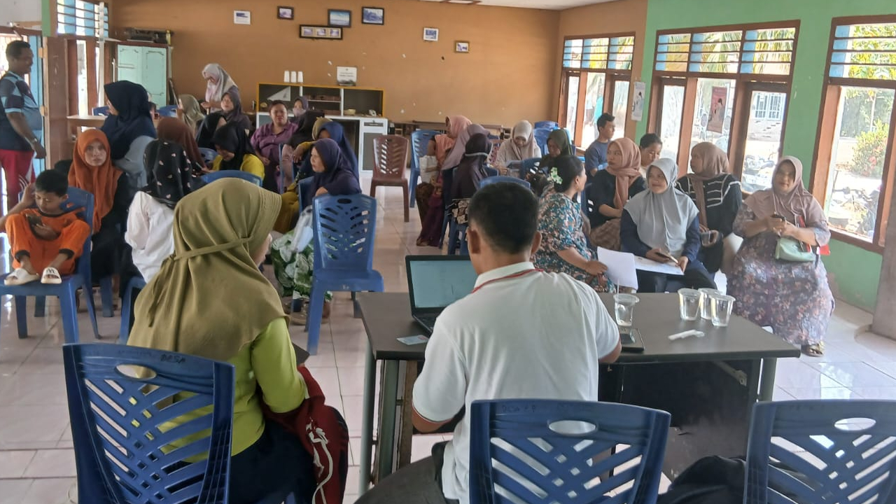 Dinas Koperasi dan UMKM Provinsi Bangka Belitung Fasilitasi Pembuatan Sertifikat Halal dan Pendampingan NIB bagi Pelaku Usaha Desa Pasir Putih