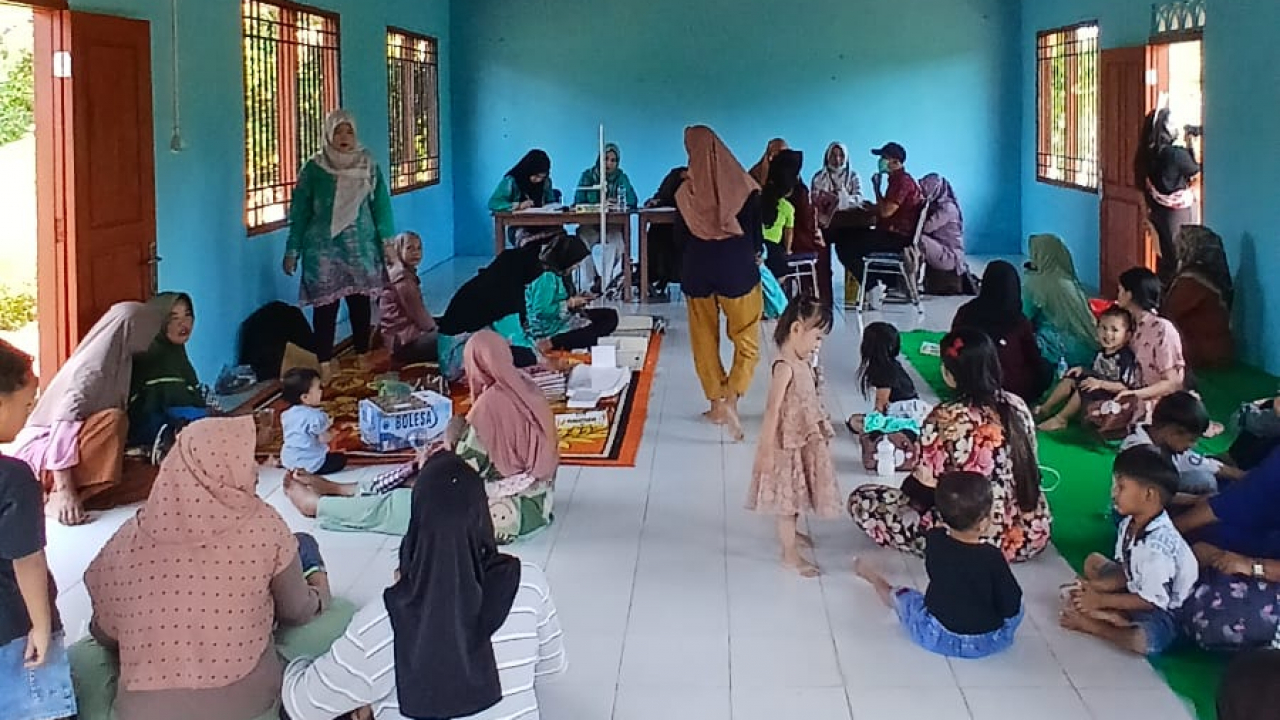 Pelaksanaan Kegiatan Posyandu Balita, Lansia, dan Bumil di Desa Pasir Putih