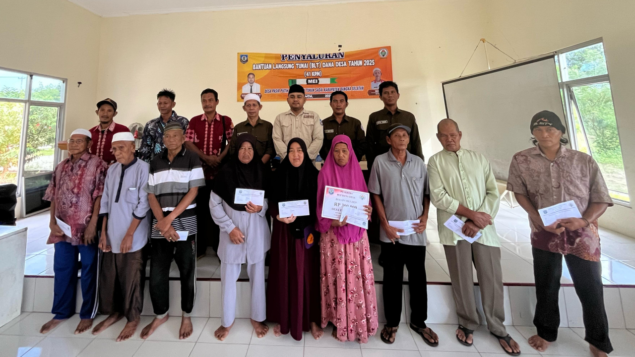 Penyaluran BLT Bulan Mei 2025 di Desa Pasir Putih