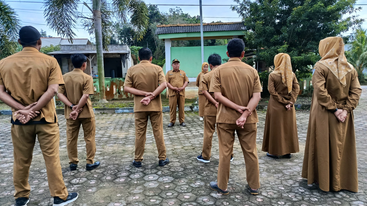 Apel Awal Bulan: Evaluasi Kinerja Perangkat Desa