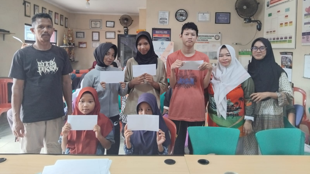 Pemerinah Desa Pongok Bantu Salurkan Santunan Program 1.000 Senyuman Anak Yatim Tahun 2025