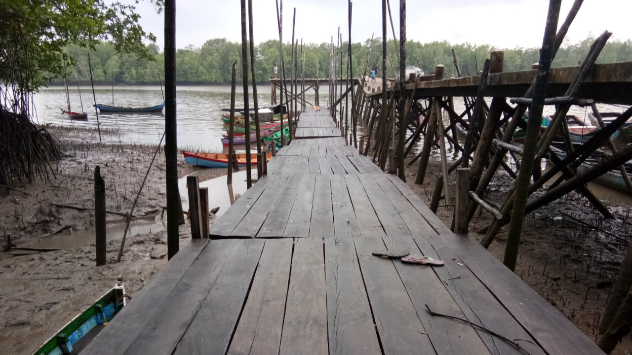 Tambatan Perahu Kunyit