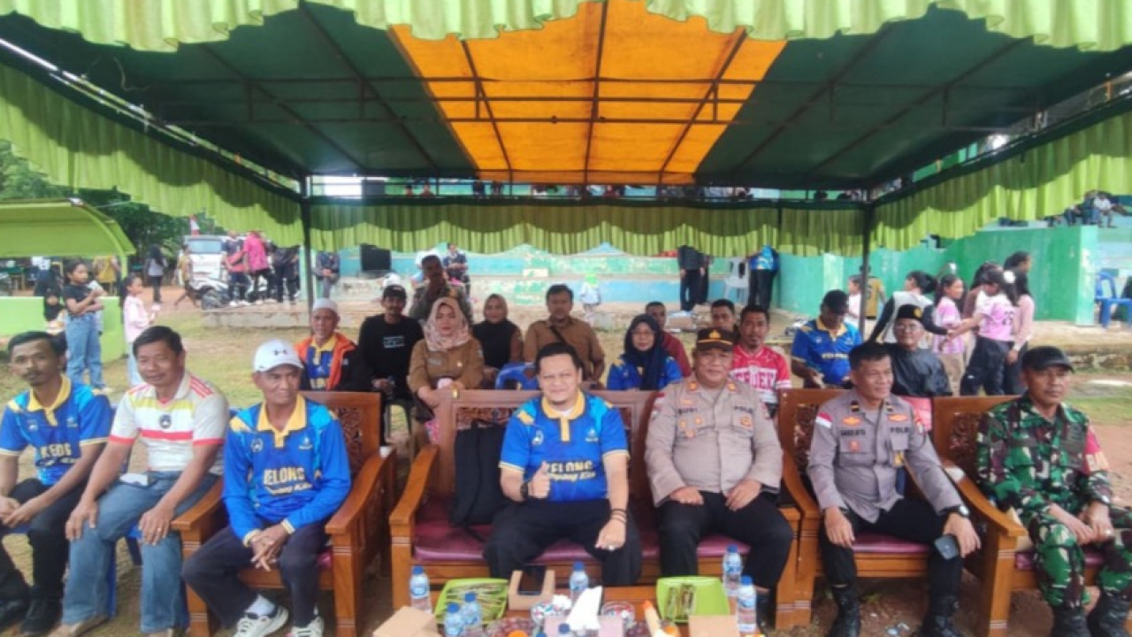 PEMBUKAAN TURNAMEN SEPAK BOLA KELONG CUP VII DESA KELONG