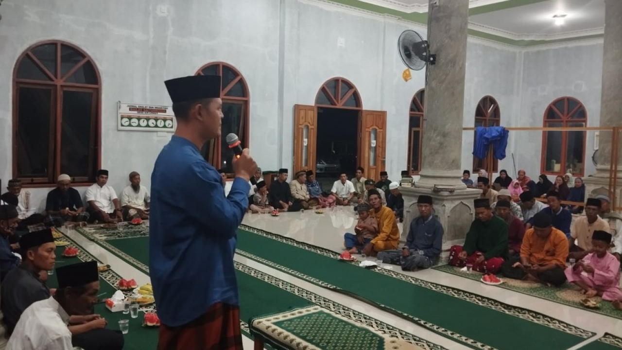 Safari Ramadhan Pemerintah Kecamatan Bunguran Tengah di Masjid Baiturrohim Air Lengit