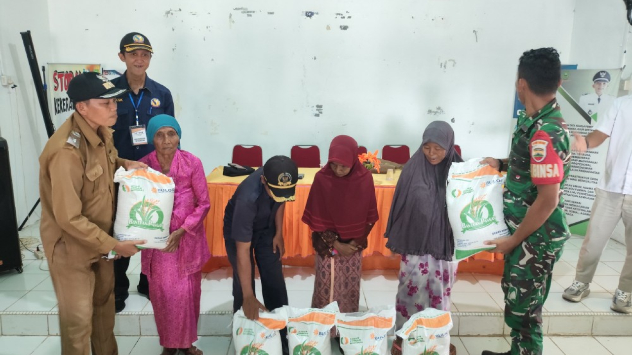 BANTUAN PANGAN DARI BULOG