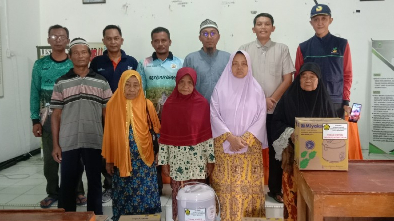 Kementerian ESDM bagikan Alat memasak listrik (AML) di Desa Air Lengit