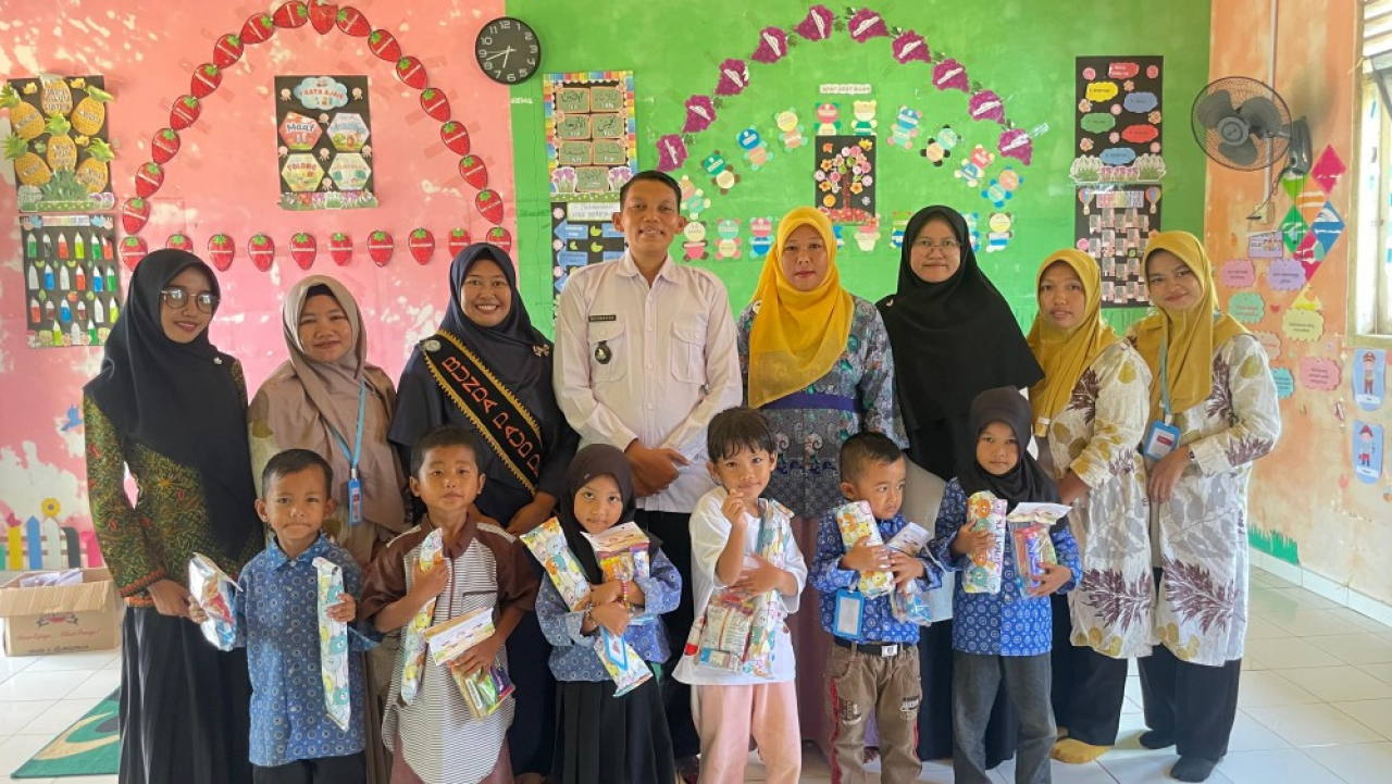 Peringatan Hari Anak Nasional di Desa Air Lengit Diisi dengan Lomba Seru untuk Anak Usia Dini