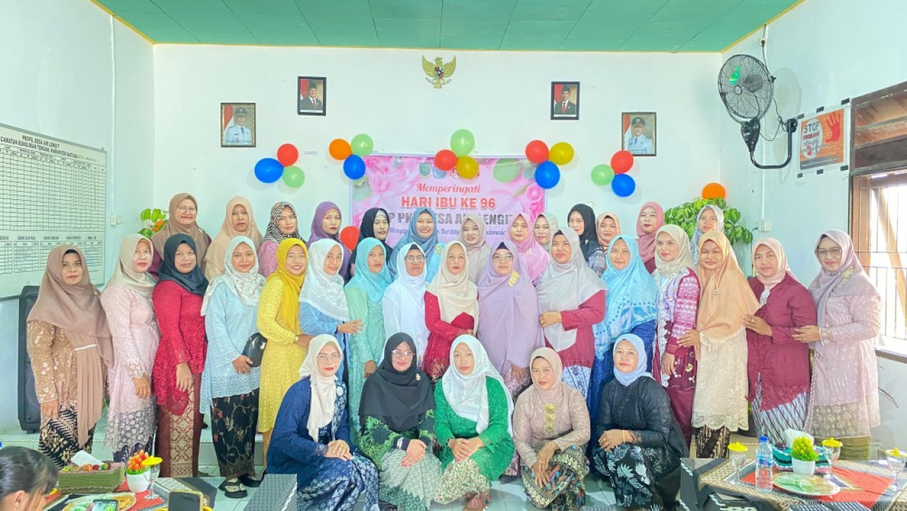 PKK Desa Air Lengit memperingati Hari Ibu ke-96