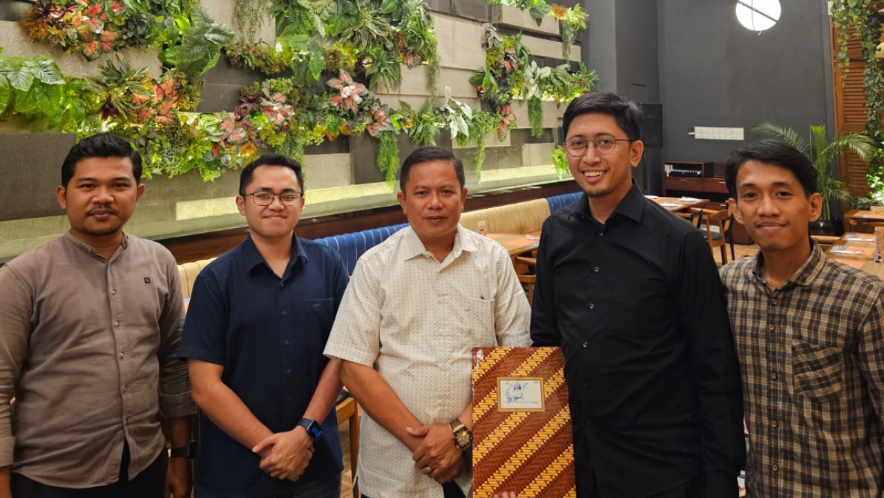 PENANDATANGANAN PERJANJIAN KERJA SAMA (PKS) ANTARA DESA PUTIK DENGAN PT. DIGITAL DESA INDONESIA TENTANG "DIGITALISASI LAYANAN DESA"