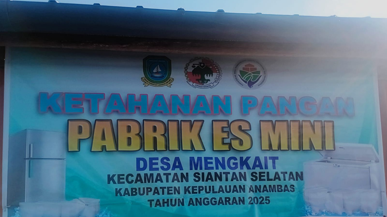 Pabrik Es Mini: Solusi Ketahanan Pangan Desa Mengkait