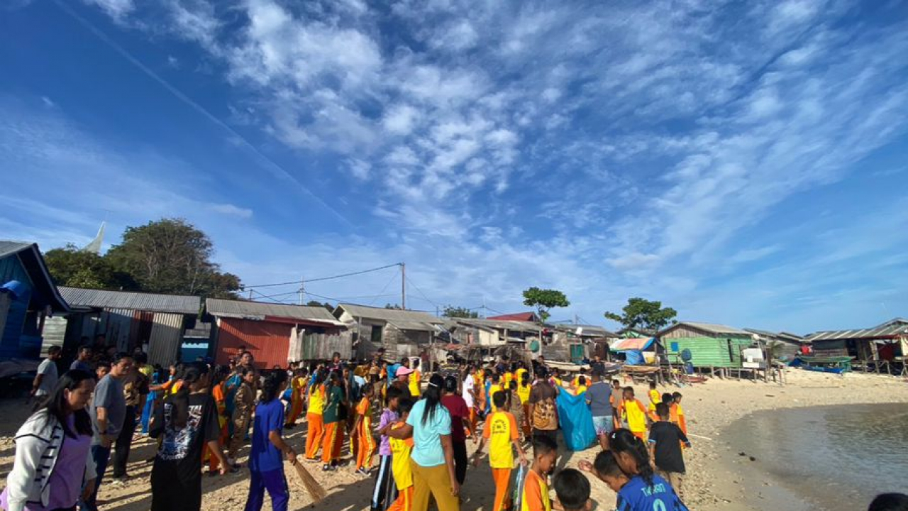 Desa Mengkait Lestarikan Pantai, Patuhi Arahan Presiden
