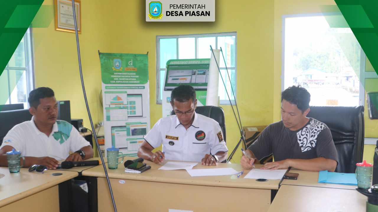 Penandatanganan MOU Program Integrated Waste Management (IWM) Antara Yayasan Anambas dan Pemerintah Desa Piasan