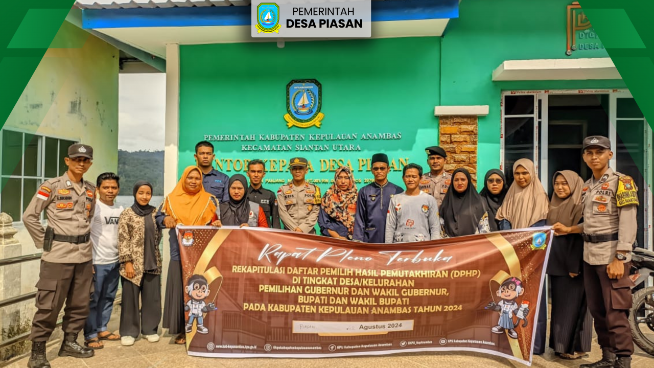 Kepala Desa Piasan Hadiri Rapat Pleno Terbuka Rekapitulasi Daftar Pemilih Hasil Pemutakhiran di Desa Piasan
