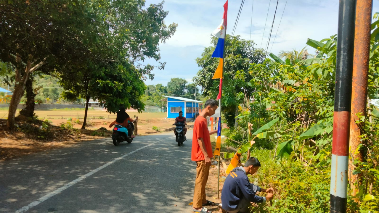 "Gelorakan Semangat 80 Tahun Kemerdekaan melalui Umbul-Umbul Merah Putih!"