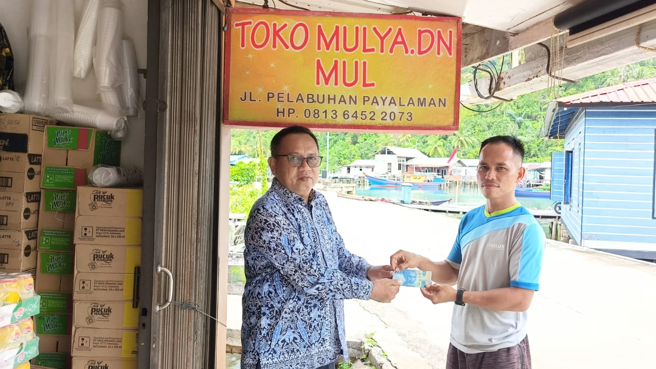 Toko Mulya. DN Mul Dukung Semarak HUT RI ke-80, Beri Sumbangan untuk Perlombaan di Desa Payalaman