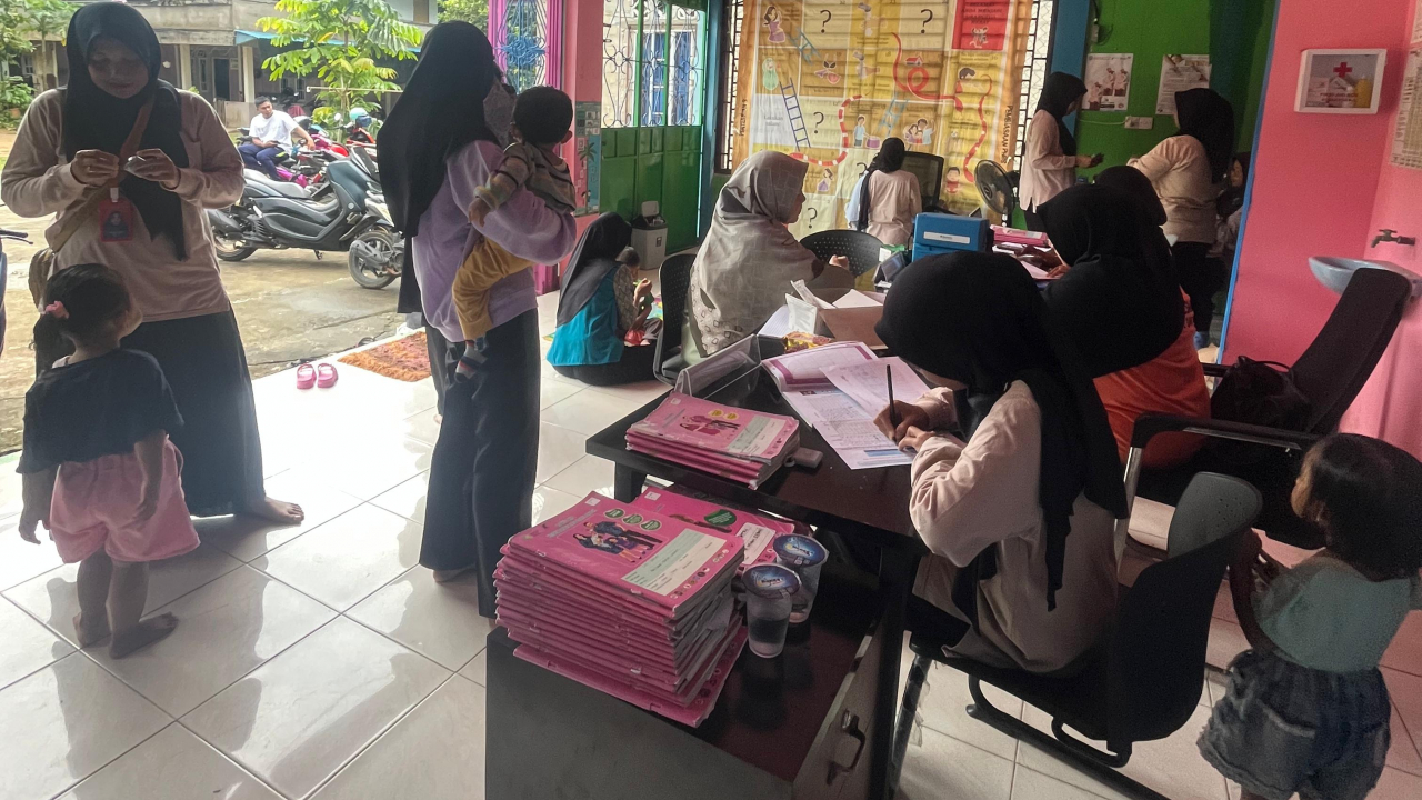 KEGIATAN RUTINITAS POSYANDU DI DESA PAYAMARAM YG DILAKUKAN PADA HARI SABTU, 12 JULI 2025.