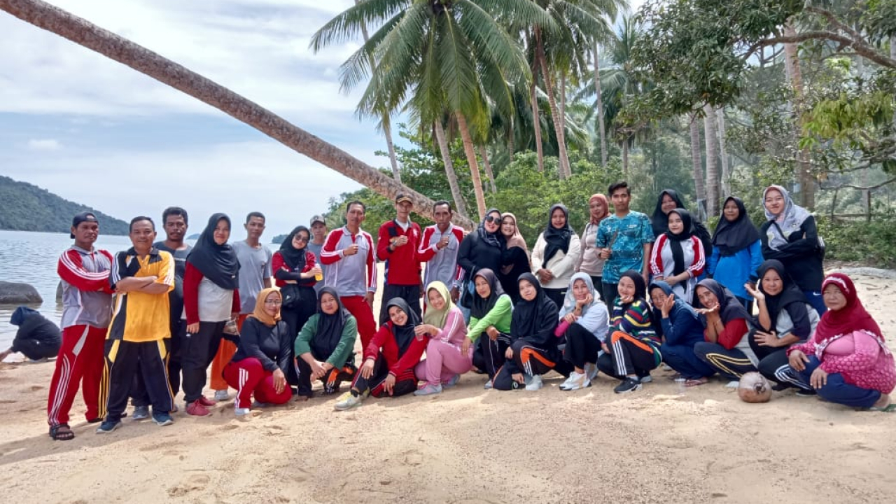 Pantai Biang Desa Matak