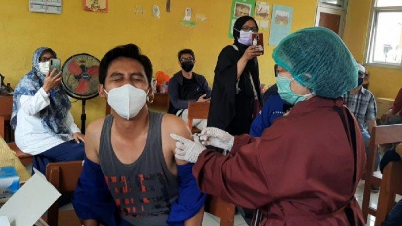 Ketahanan Pangan RT: Sukses Desa Bojonggede dengan Peternakan