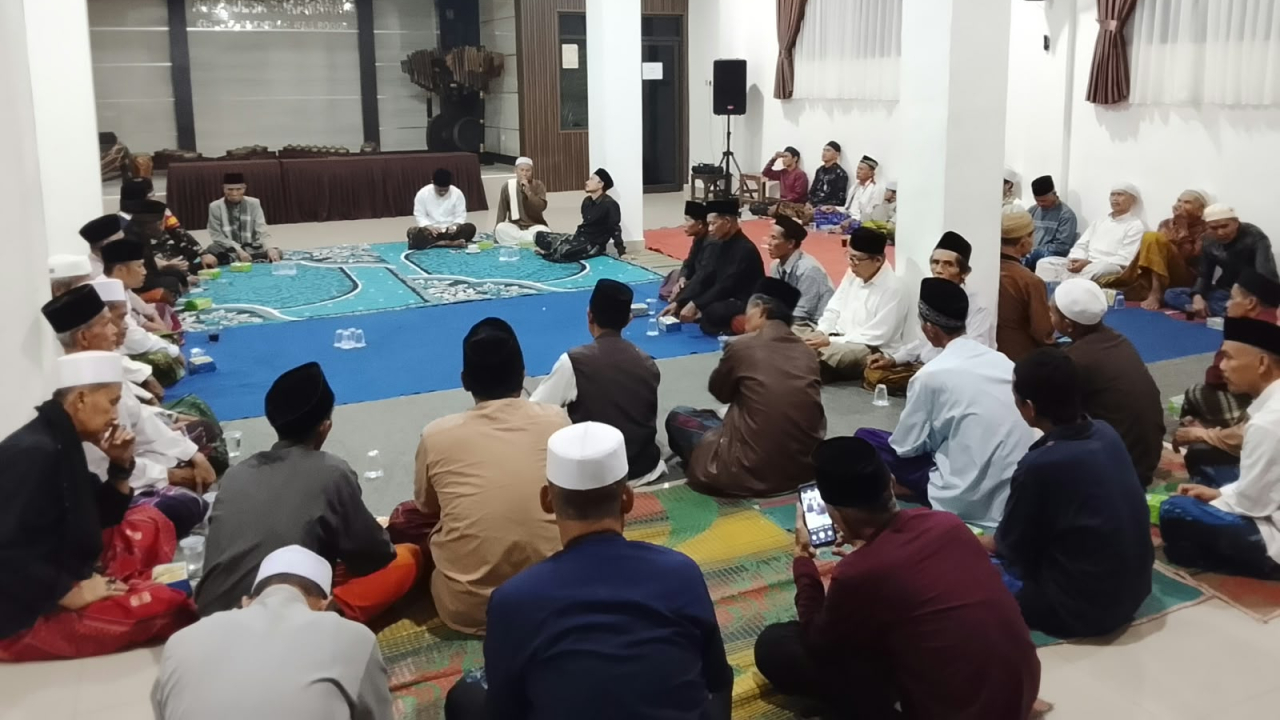 Pengajian Bulanan Pemdes Sukamanah Semarak Dihadiri Perwakilan Jamaah dari Seluruh RT