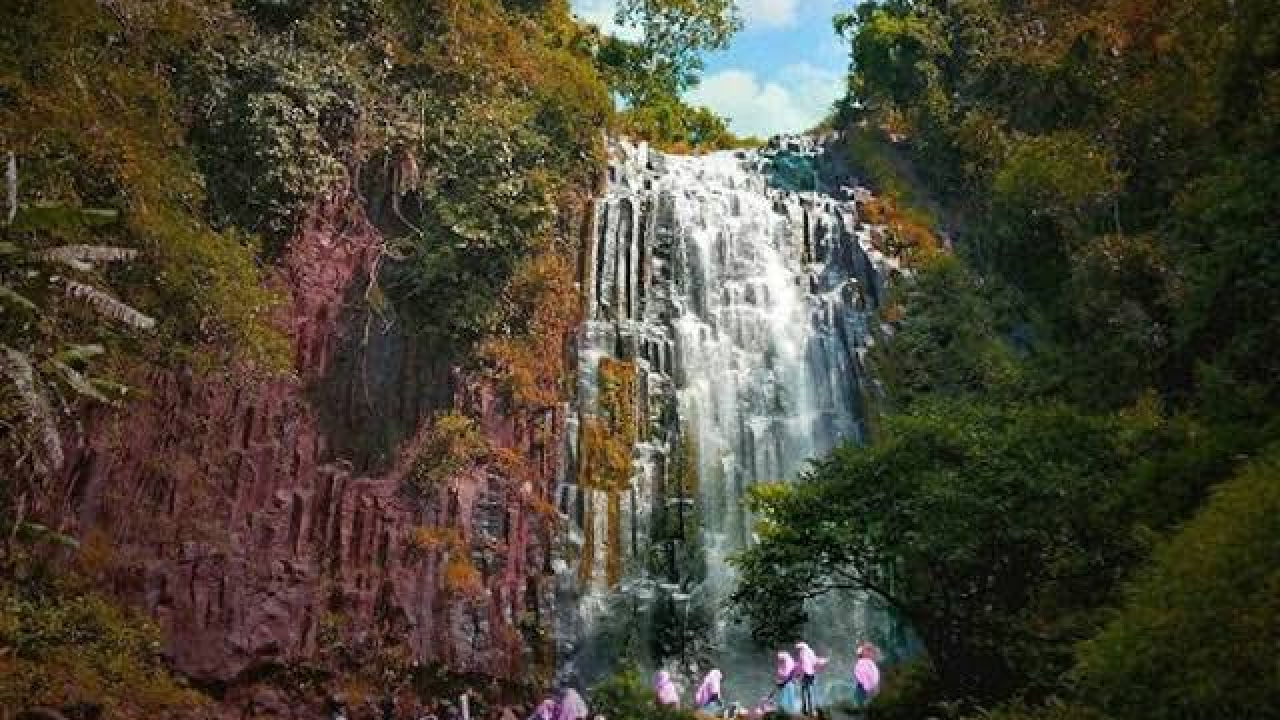 WISATA CURUG BATU NYUSUN/CURUG CISARUA